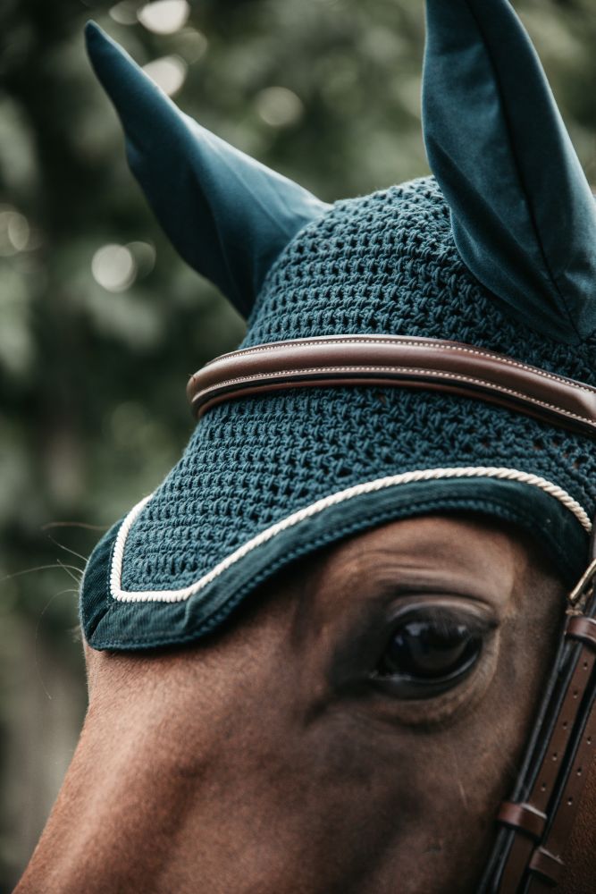 KENTUCKY® HORSEWEAR Fliegenhaube Wellington Cord, pinien-grün