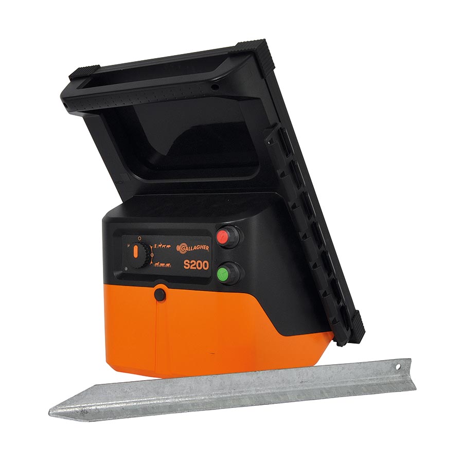 GALLAGHER S200 Solar-Weidezaungerät mit Akku (2x 12 V - 7,2 Ah)