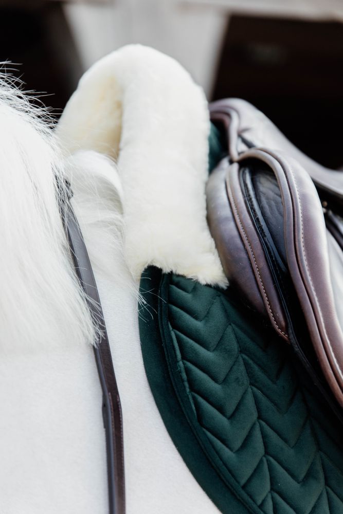 KENTUCKY® HORSEWEAR Skin Friendly Schabracke Velvet Springen, tannengrün