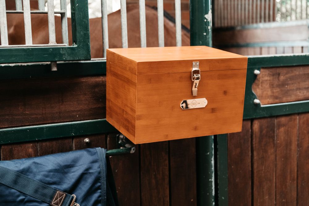 KENTUCKY® GROOMING DELUXE Stall Tack Box