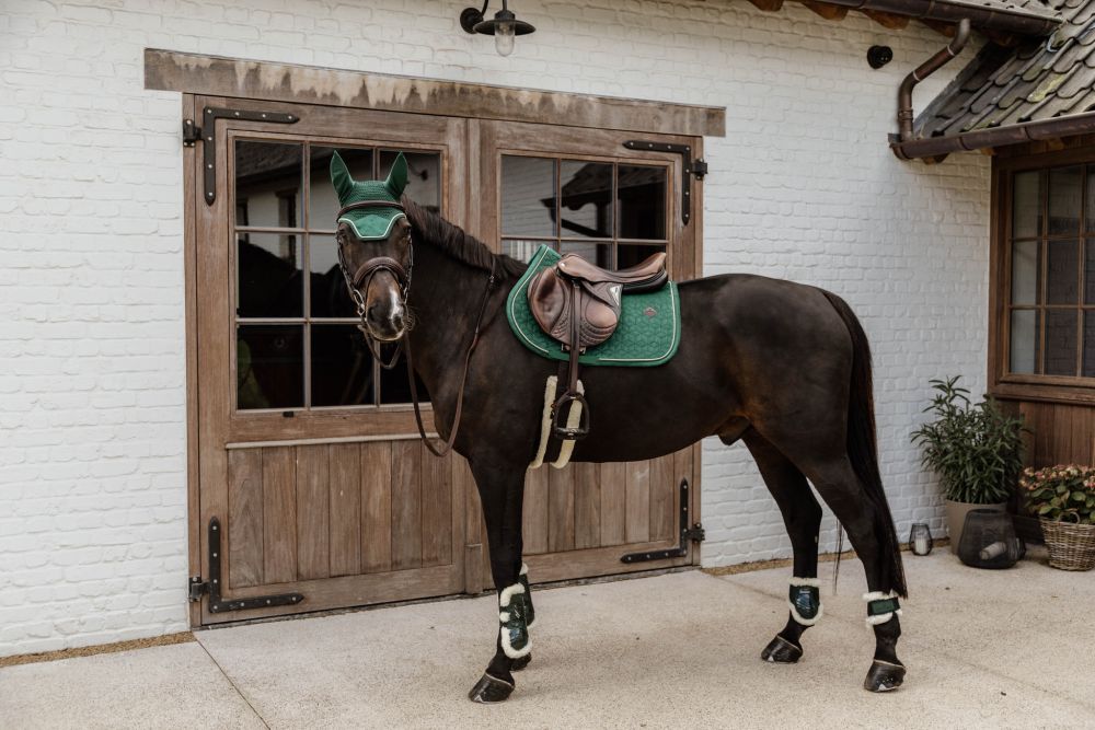 KENTUCKY® HORSEWEAR Fliegenhaube Wellington Velvet, dunkelgrün