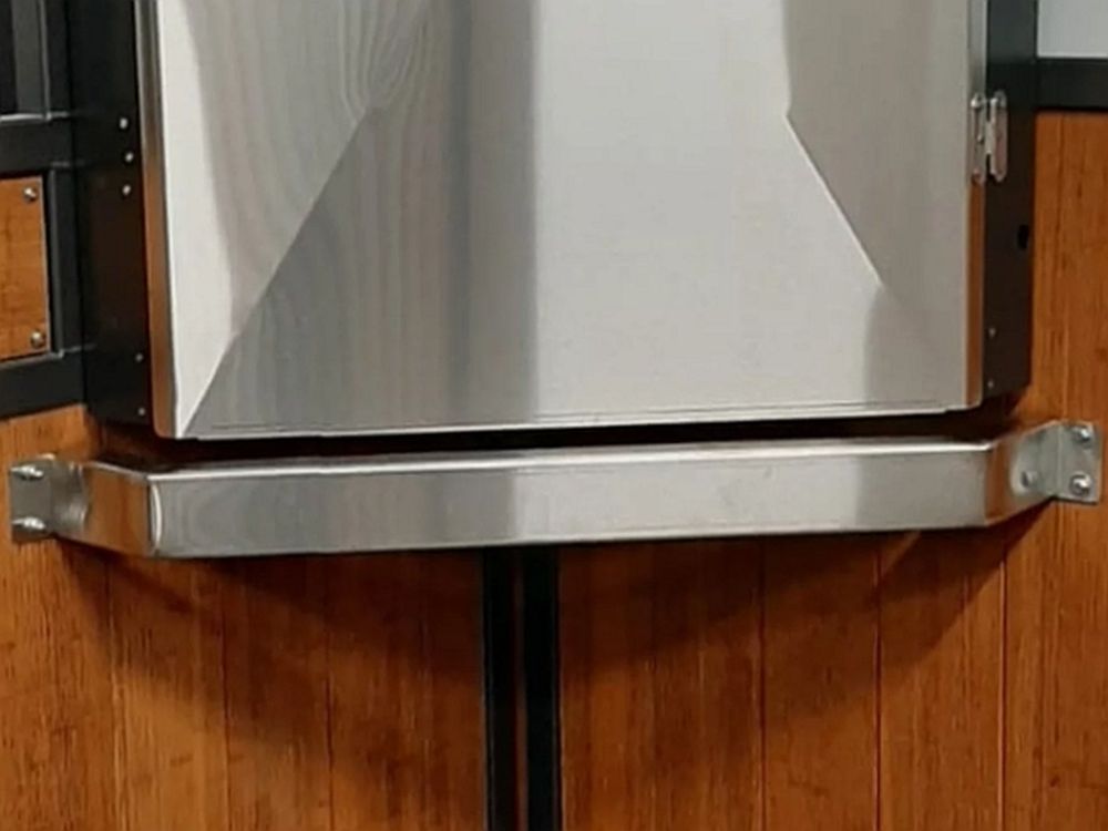 GROWI® Schutzstange für Raufutter-Automat Heinätin