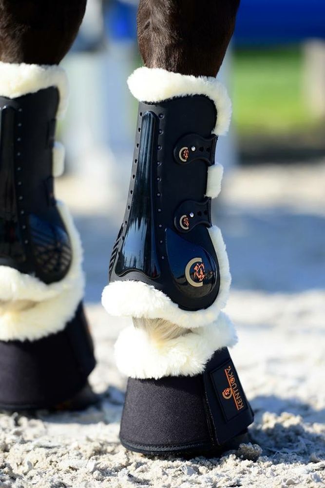 KENTUCKY® HORSEWEAR Hufglocken Solimbra mit Schaffell