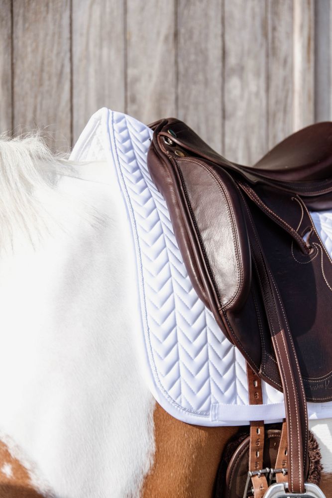 KENTUCKY® HORSEWEAR Schabracke Fishbone Competition Dressur, weiß