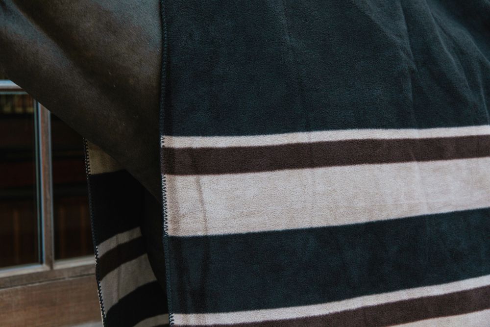 KENTUCKY® HORSEWEAR Fleecedecke Square Stripes Heavy, braun/beige