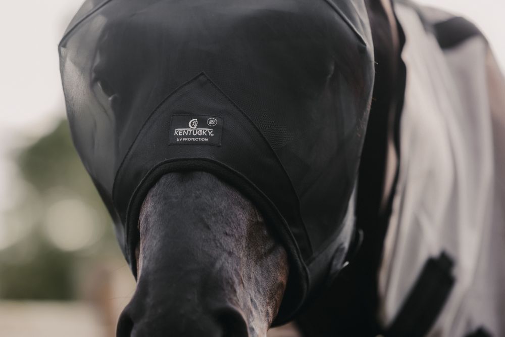 KENTUCKY® HORSEWEAR Fliegenmaske Classic mit Ohren, schwarz