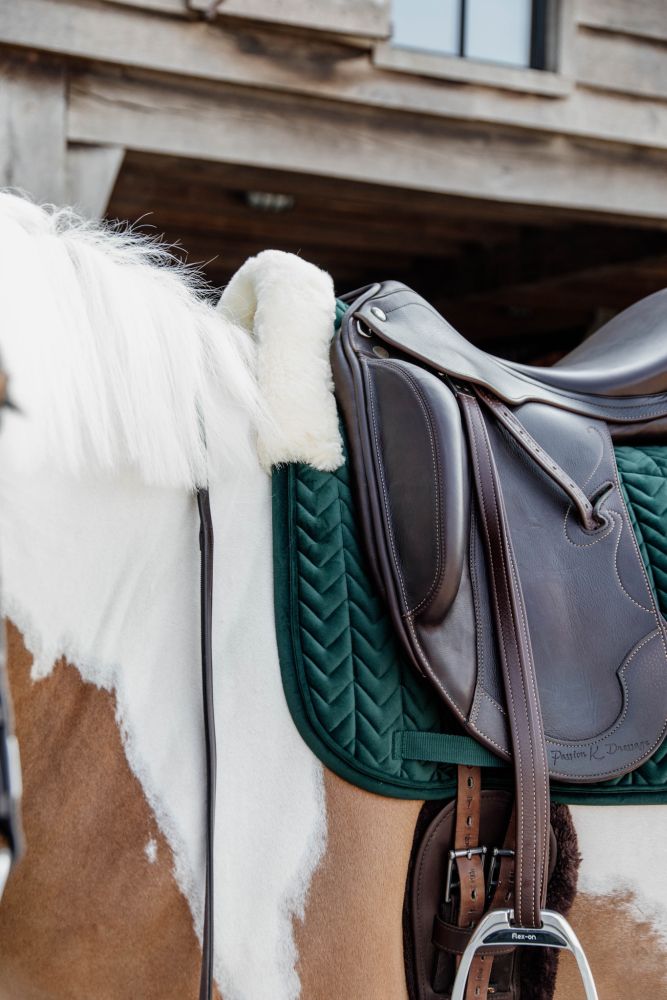 KENTUCKY® HORSEWEAR Skin Friendly Schabracke Velvet Dressur, tannengrün