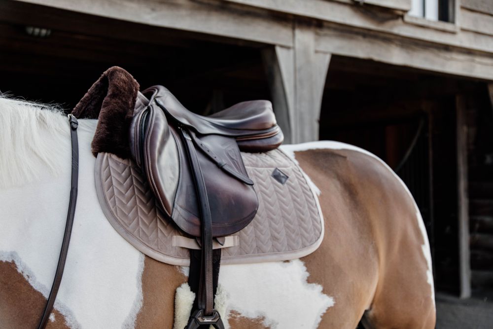 KENTUCKY® HORSEWEAR Skin Friendly Schabracke Velvet Springen, beige