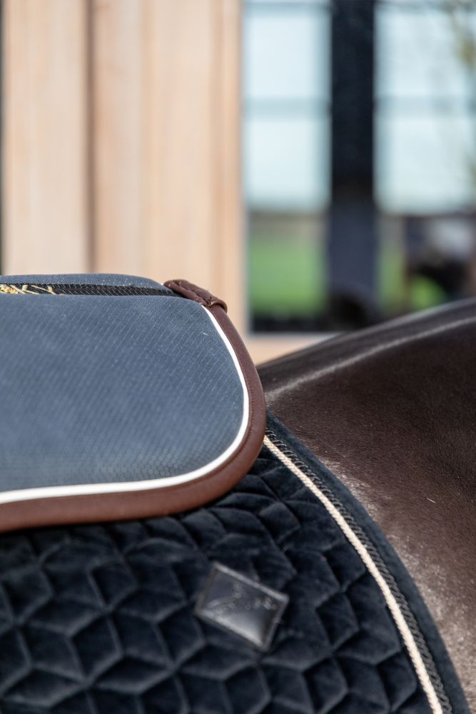 KENTUCKY® HORSEWEAR Sattelpad Absorb, marine/weiß/braun