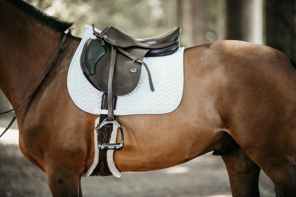 KENTUCKY® HORSEWEAR Schabracke Fishbone Springen, weiß