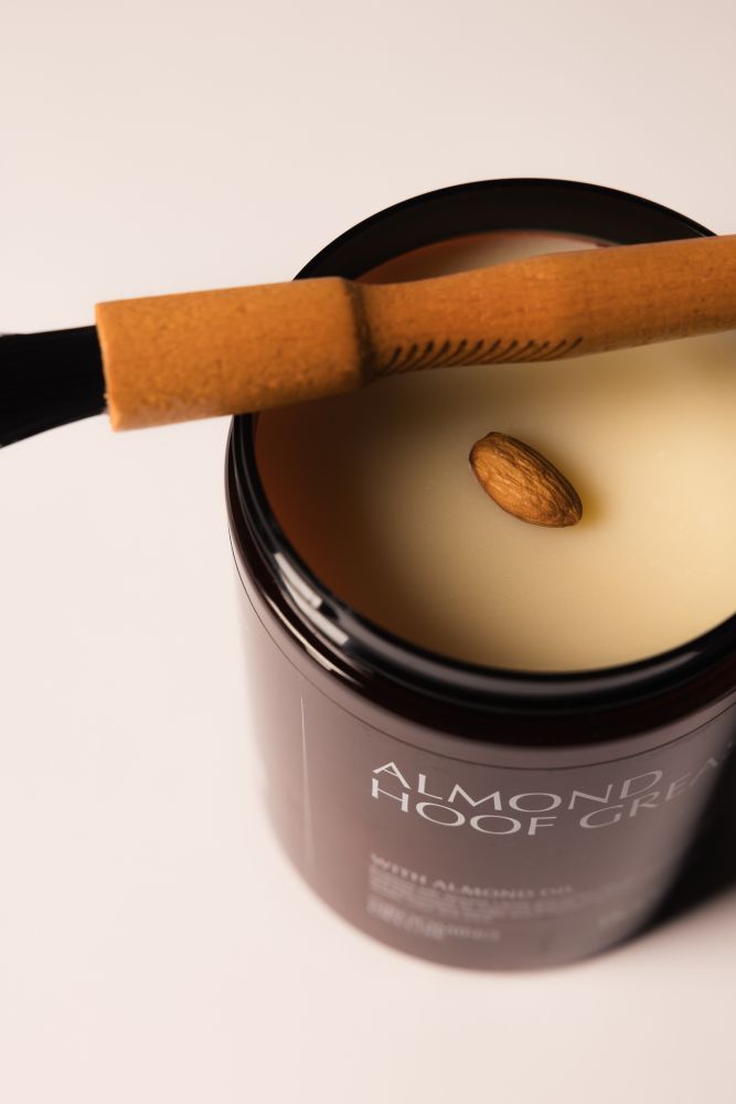 KENTUCKY® GROOMING DELUXE Mandel Huffett