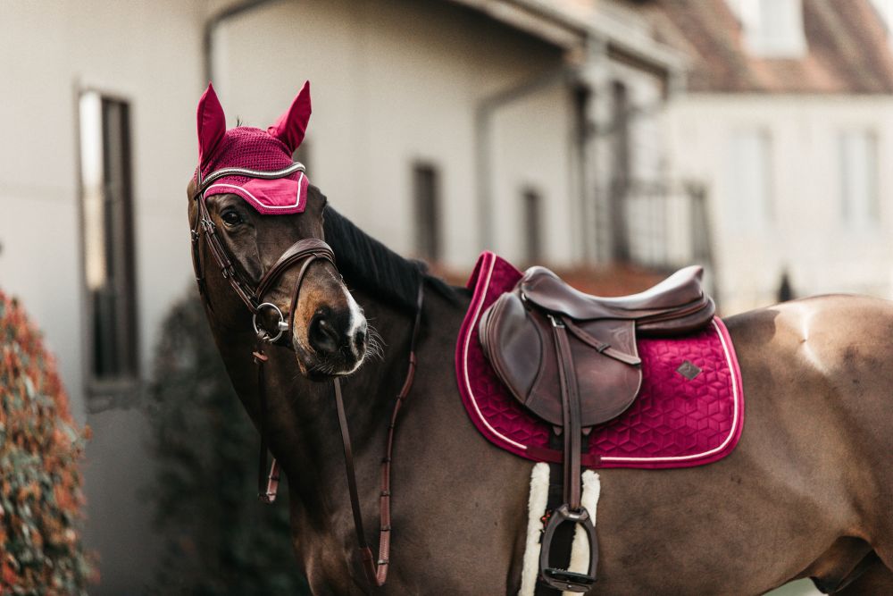 KENTUCKY® HORSEWEAR Fliegenhaube Wellington Velvet, fuchsia