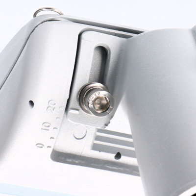 SHADA Reitplatzbeleuchtung - 30W 3400lm 4000K - Lumileds LED - grau