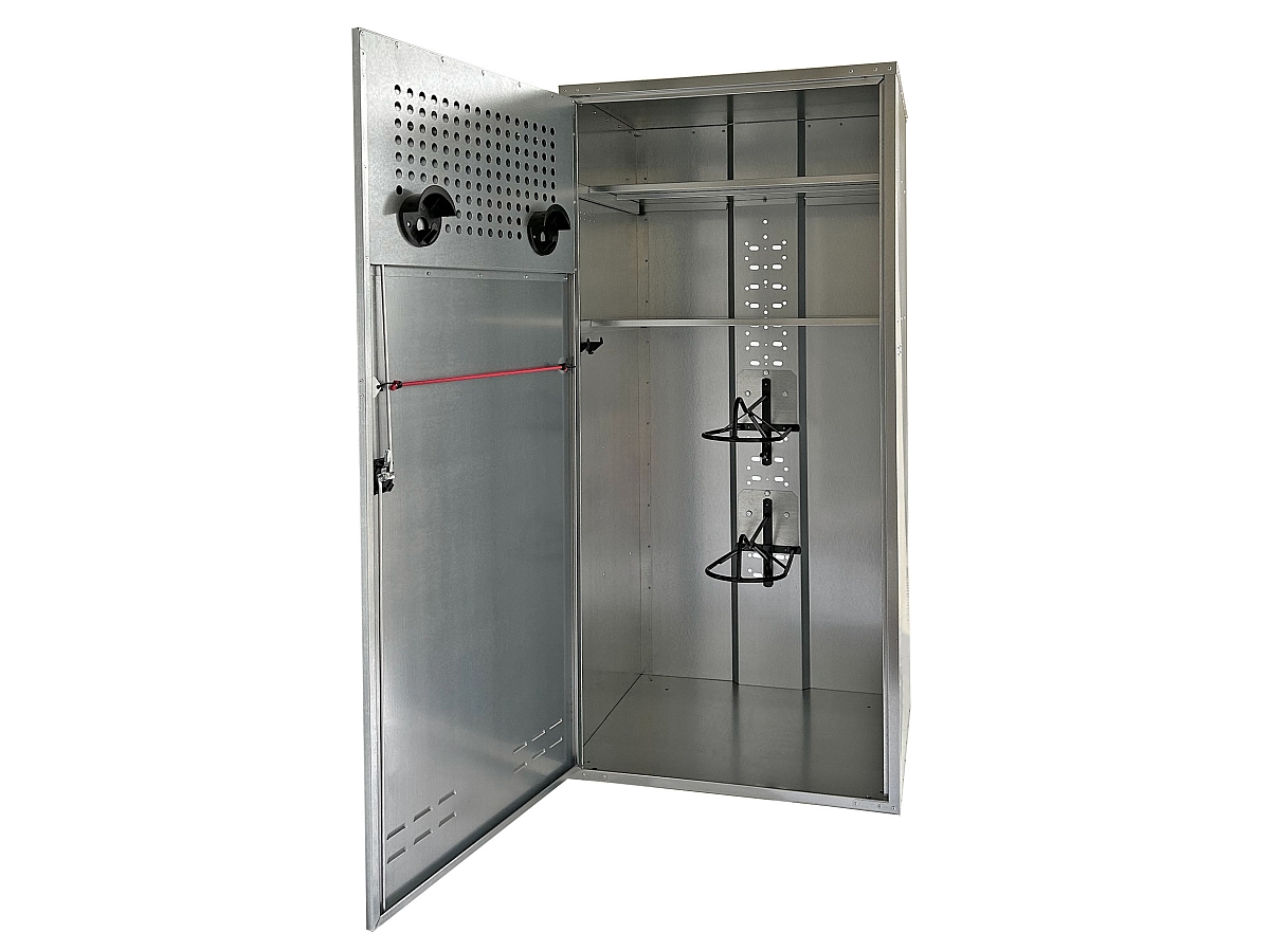 GROWI® Westernsattelschrank mit Vorrichtung für Vorhangschloss, 90 cm breit
