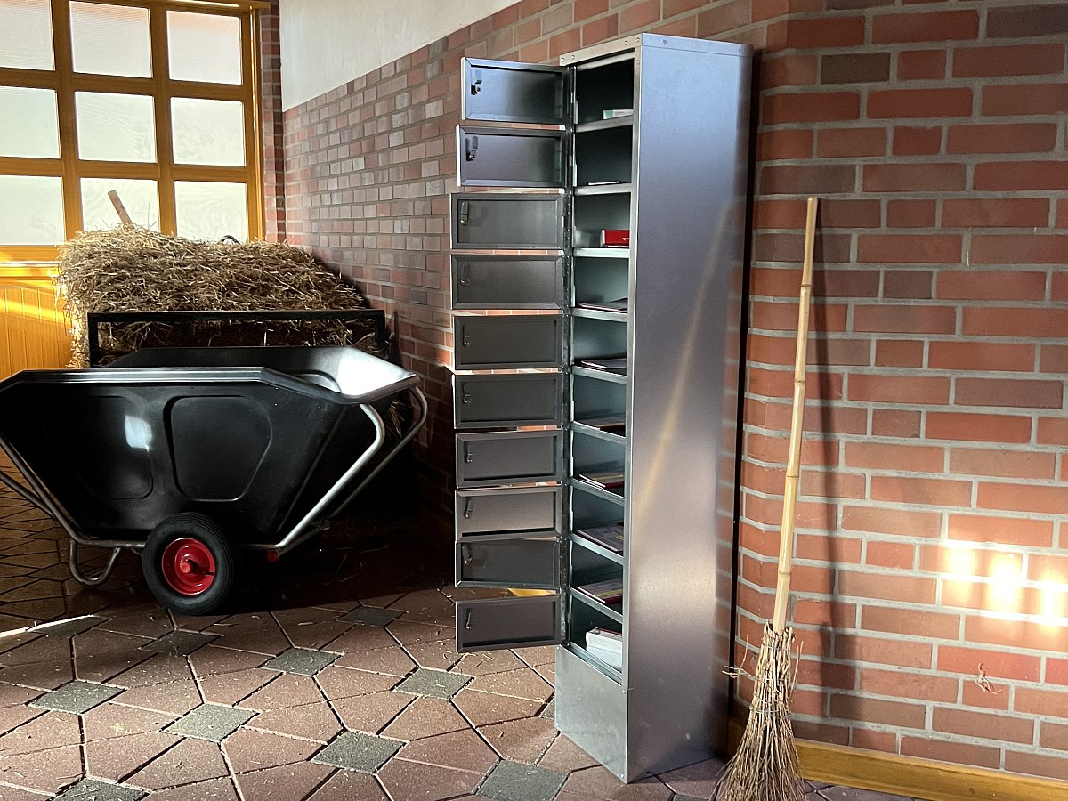 GROWI® Equidenpass-Schrank