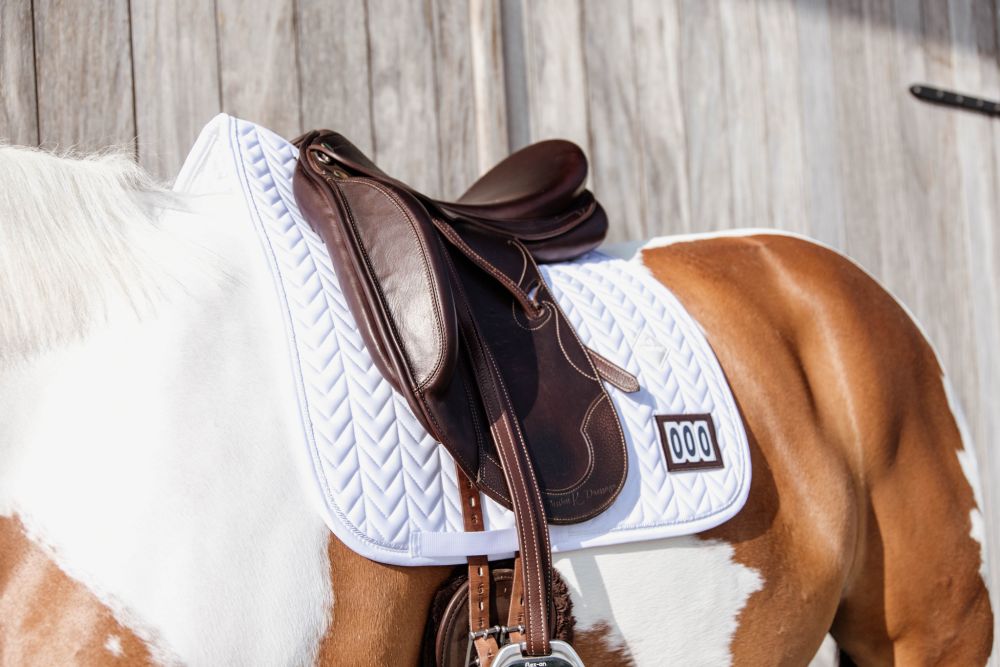 KENTUCKY® HORSEWEAR Schabracke Fishbone Competition Dressur, weiß
