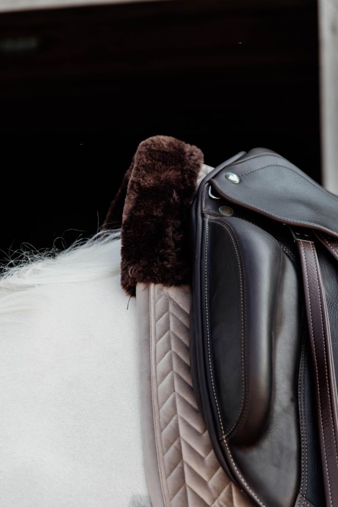 KENTUCKY® HORSEWEAR Skin Friendly Schabracke Velvet Dressur, beige