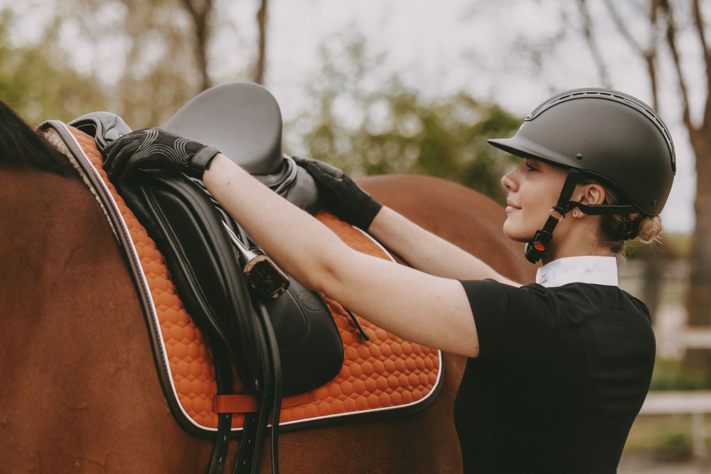 KENTUCKY® HORSEWEAR Schabracke Classic Leder Dressur, orange