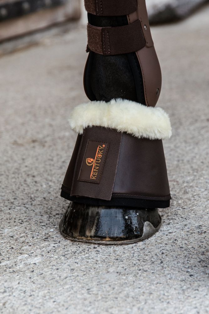 KENTUCKY® HORSEWEAR Schaffell-Hufglocken Leder, braun/natur