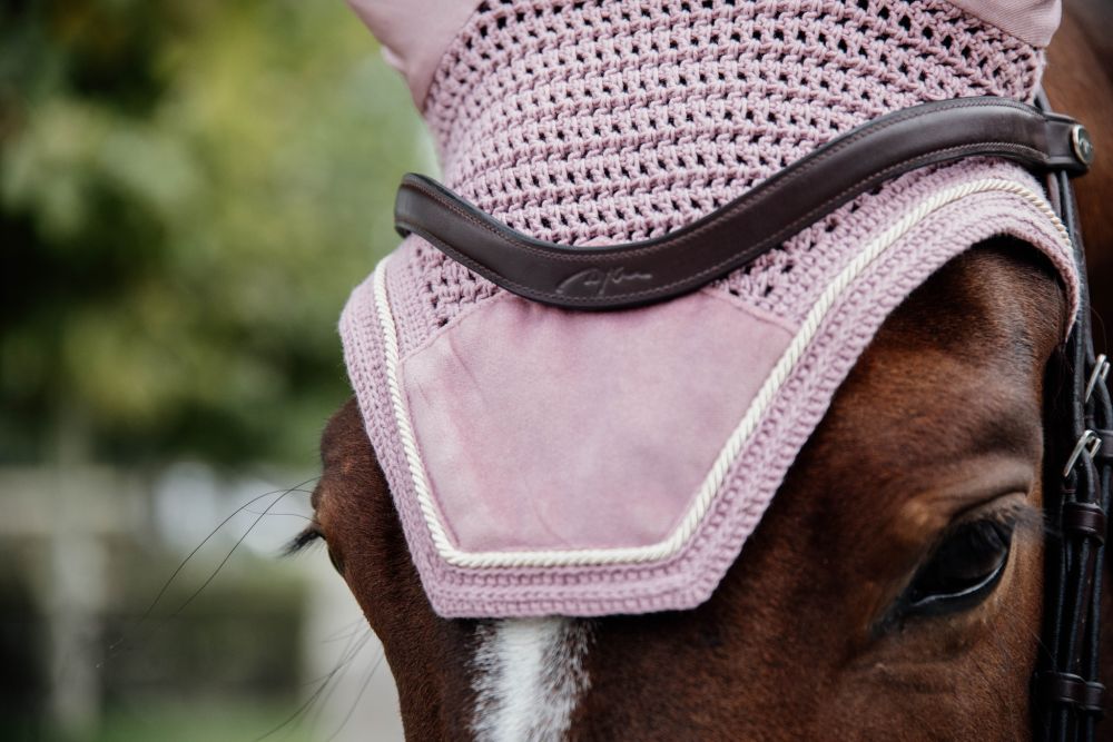 KENTUCKY® HORSEWEAR Fliegenhaube Wellington Velvet, altrosa