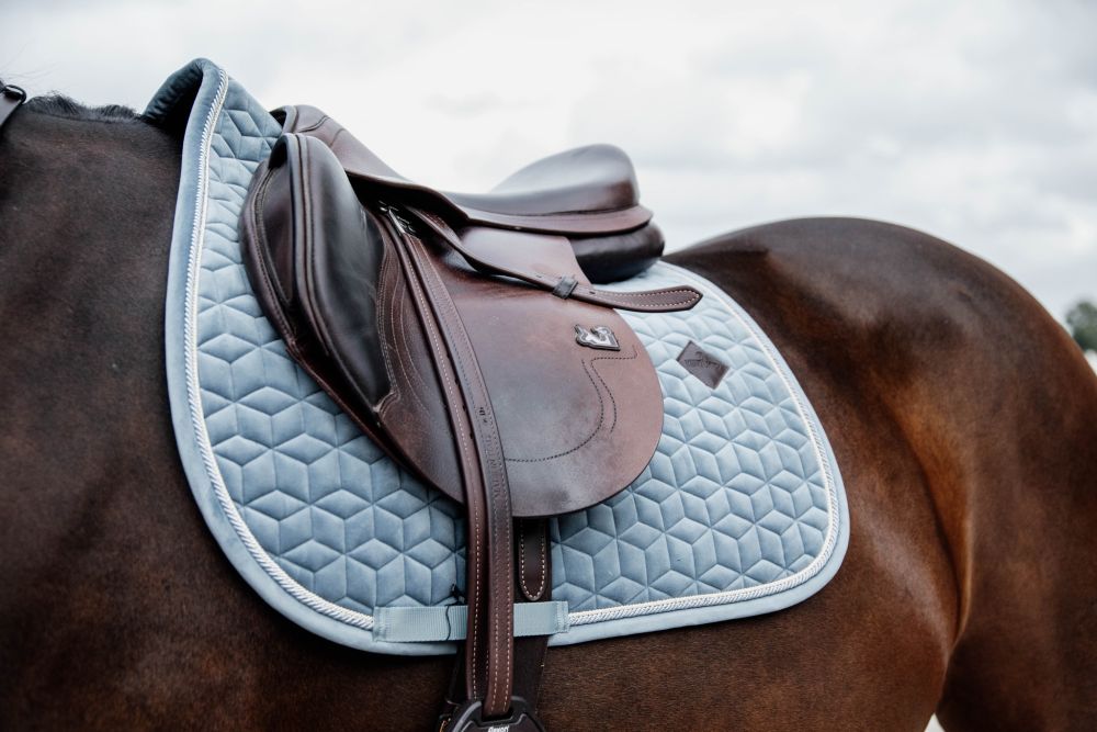 KENTUCKY® HORSEWEAR Schabracke Velvet Springen, hellblau